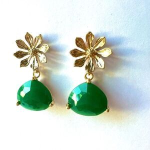 Vintage inspired flower post earring with dark green glass crystal charms